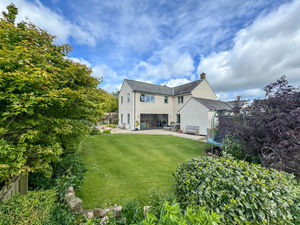 Photo 23- click for photo gallery